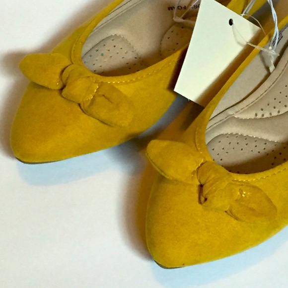 Yellow Bow Flats with pointy toe Size 6 Taylor Swift - Picture 8 of 11
